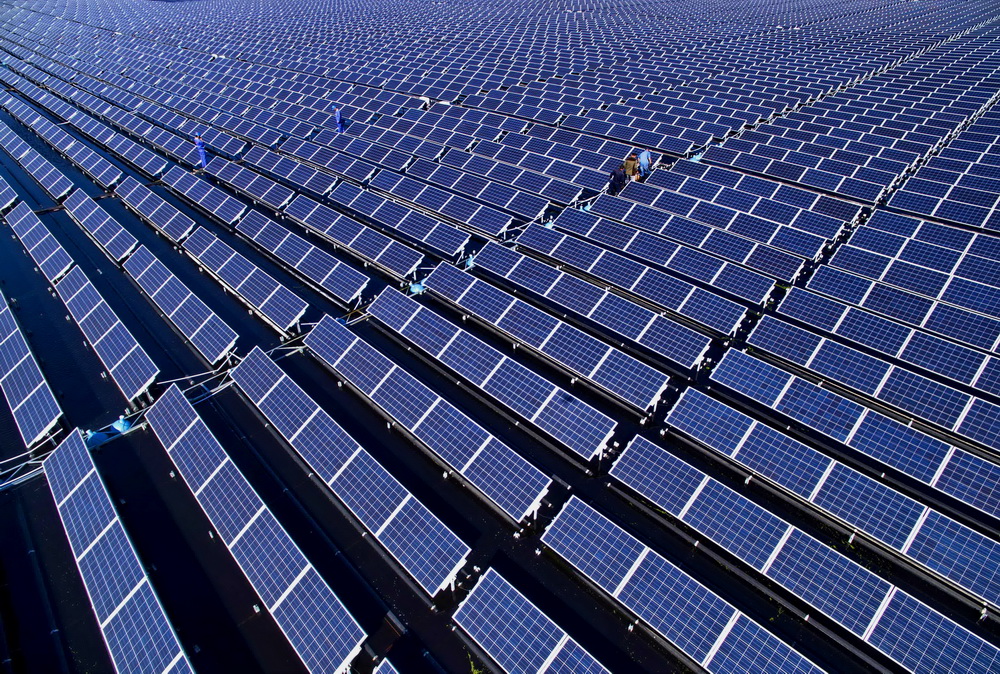 2018中国装机量会接近40GW，全球光伏装机历史上首次下滑